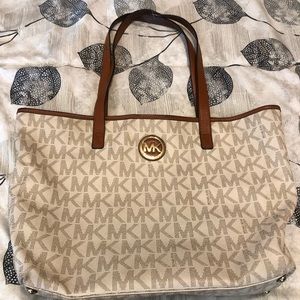 Michael Kors tote
